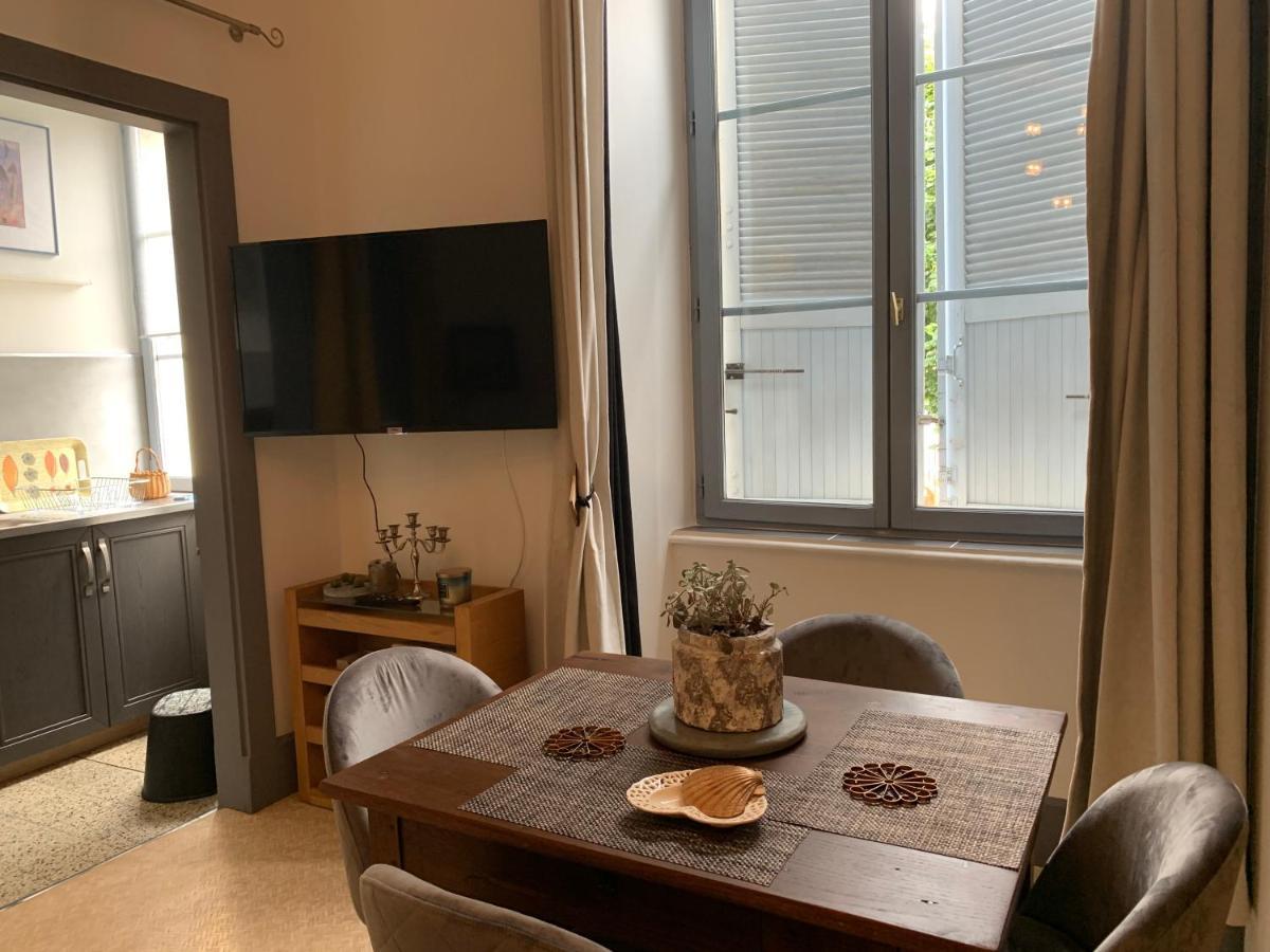 La Cour Pavee, T2 Lumineux, Cosy, Confort 55 M2 Saint-Léonard-de-Noblat Eksteriør billede